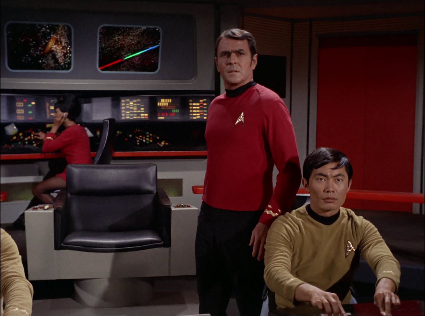 extant_StarTrek_2x11-FridaysChild_1282.jpg