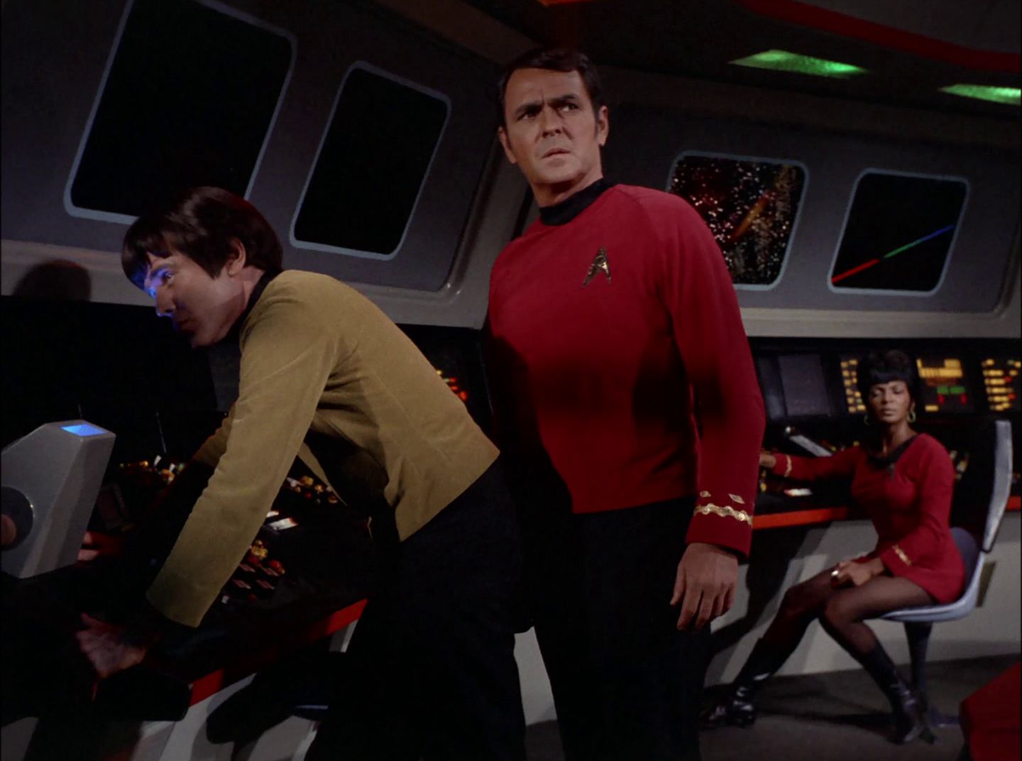 extant_StarTrek_2x11-FridaysChild_1302.jpg