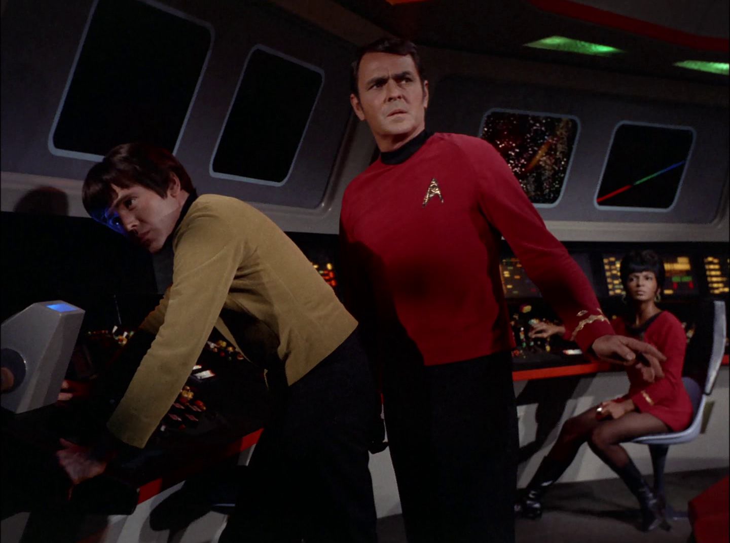 extant_StarTrek_2x11-FridaysChild_1308.jpg