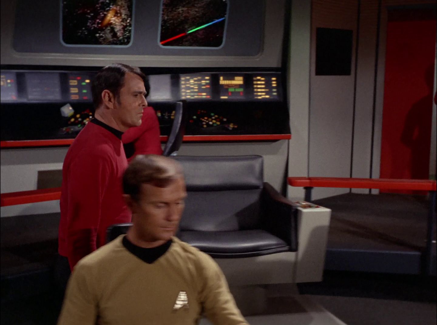 extant_StarTrek_2x11-FridaysChild_1314.jpg