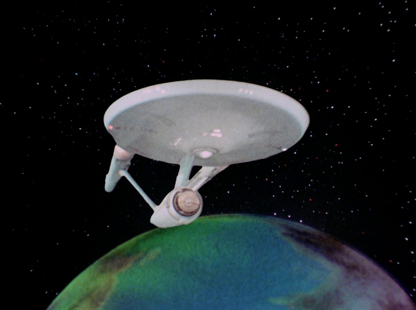 extant_StarTrek_2x11-FridaysChild_1359.jpg