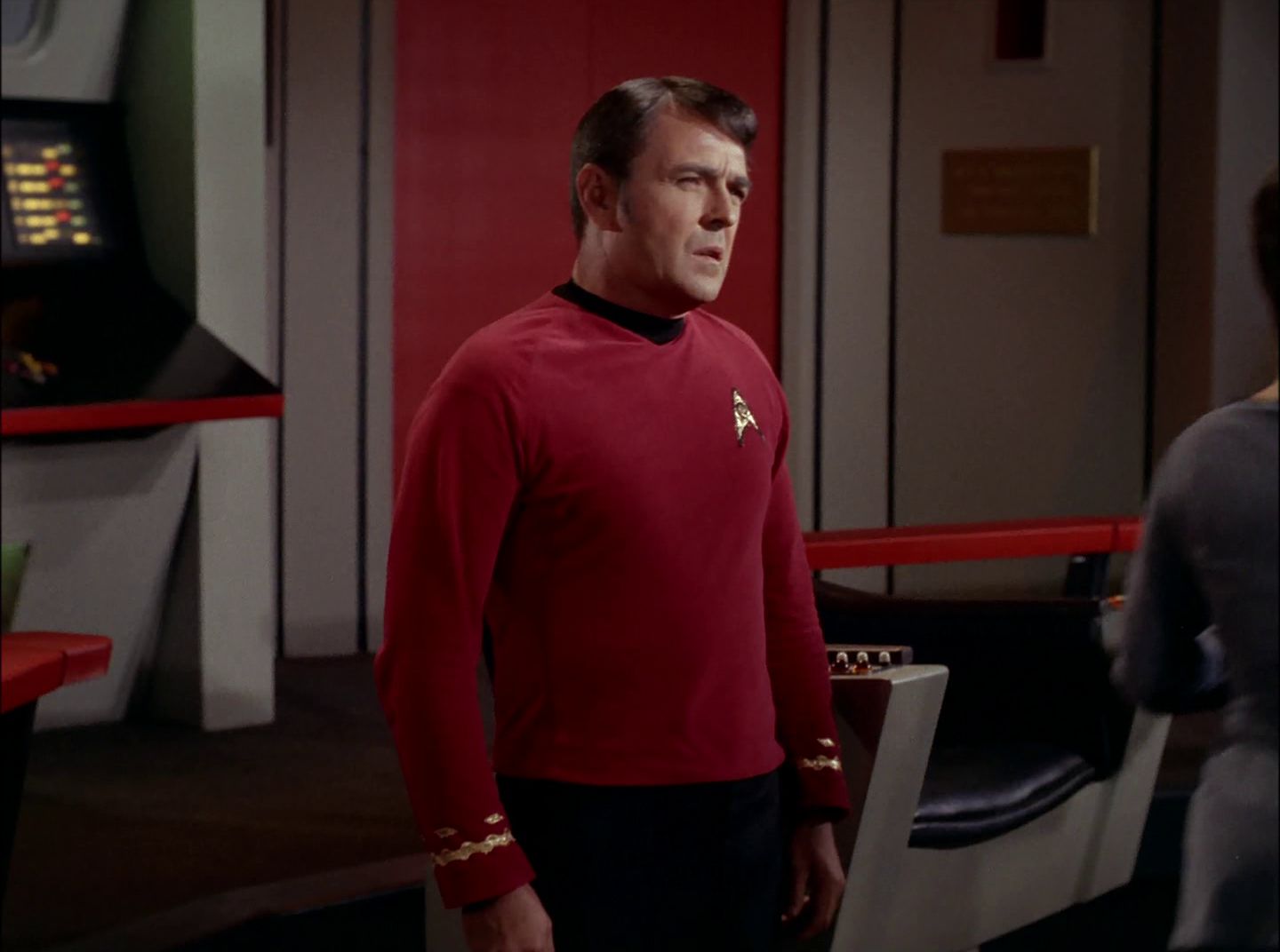 extant_StarTrek_2x11-FridaysChild_1392.jpg