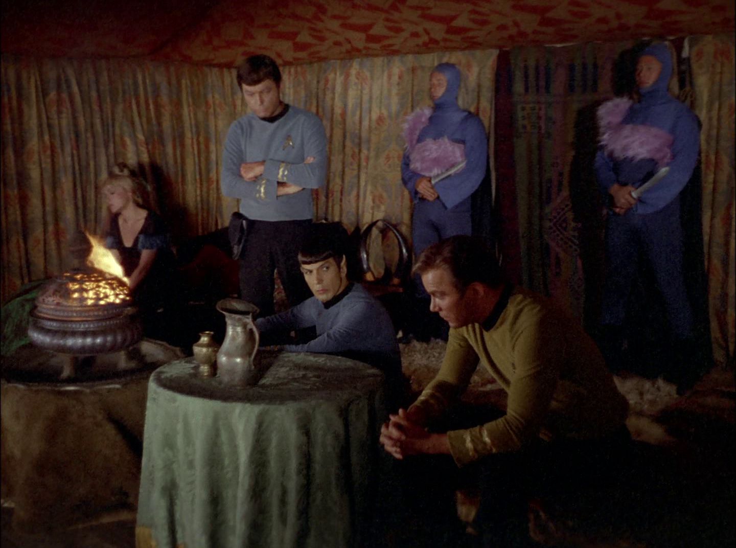 extant_StarTrek_2x11-FridaysChild_1451.jpg