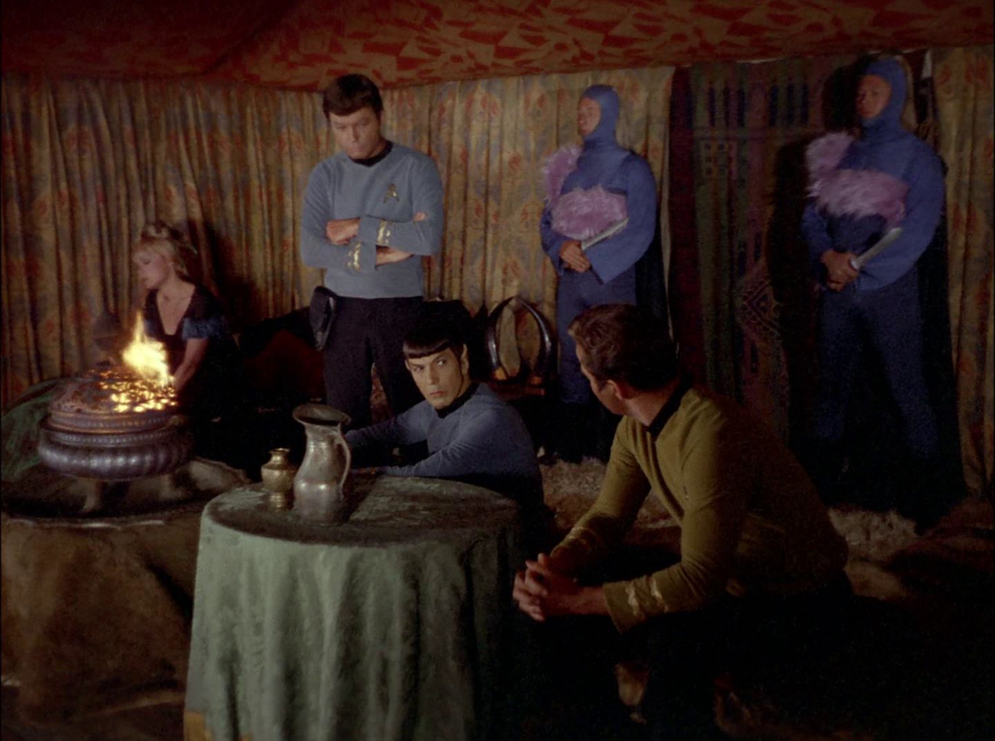 extant_StarTrek_2x11-FridaysChild_1454.jpg