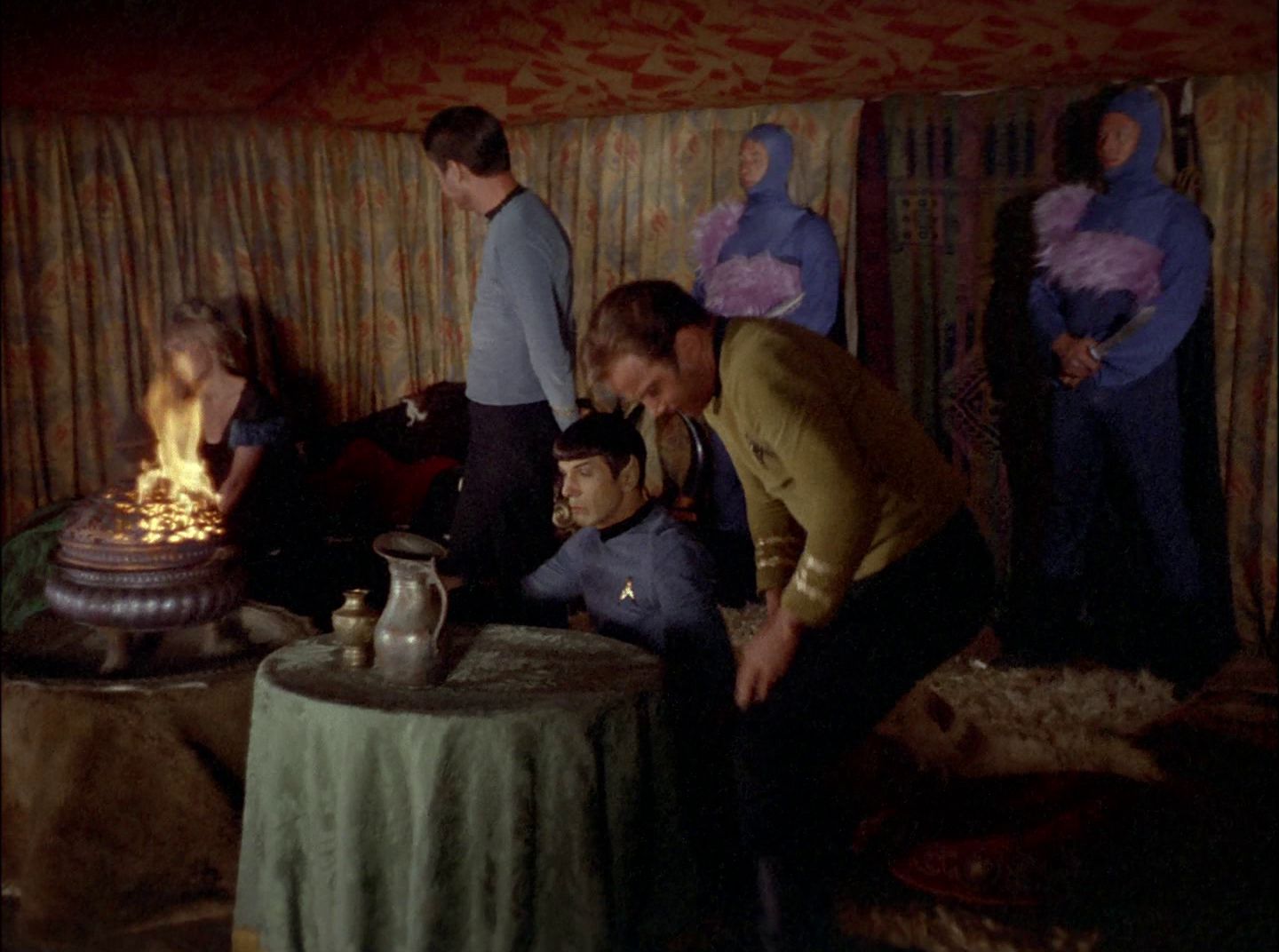 extant_StarTrek_2x11-FridaysChild_1467.jpg