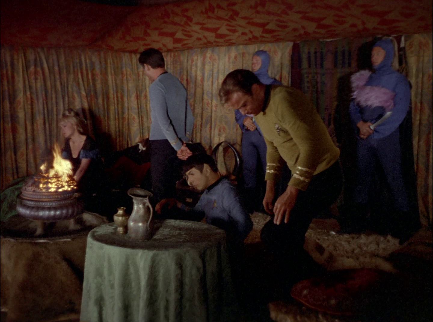 extant_StarTrek_2x11-FridaysChild_1468.jpg