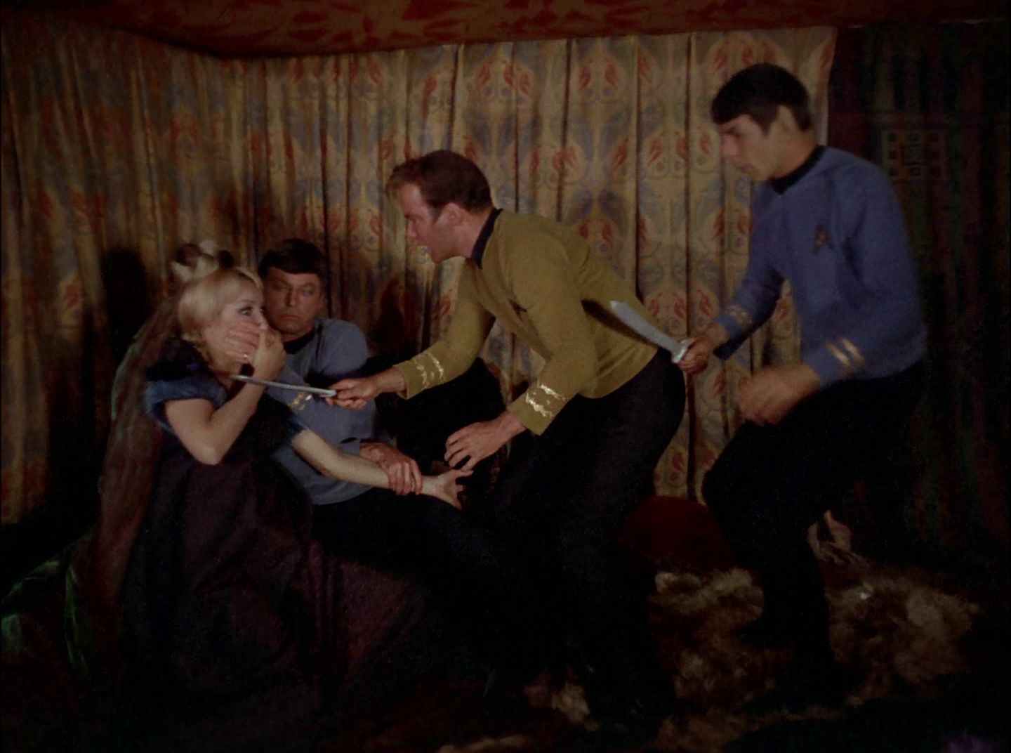 extant_StarTrek_2x11-FridaysChild_1490.jpg