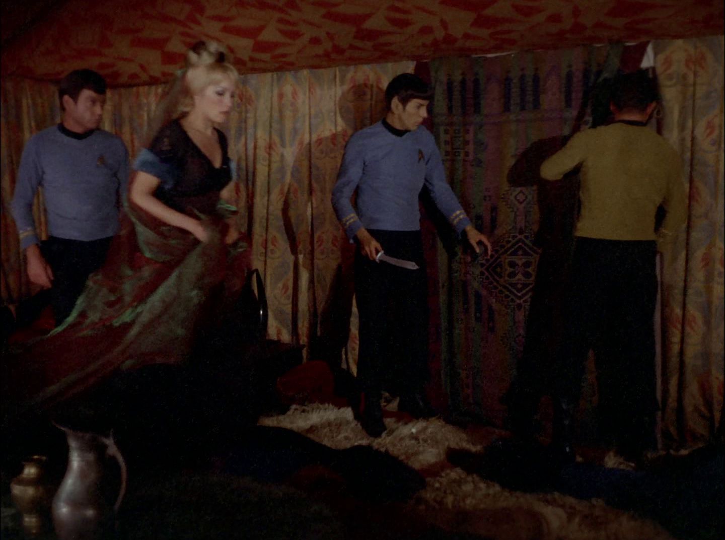 extant_StarTrek_2x11-FridaysChild_1517.jpg