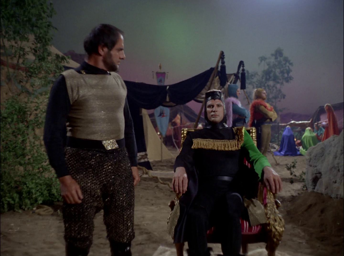 extant_StarTrek_2x11-FridaysChild_1545.jpg
