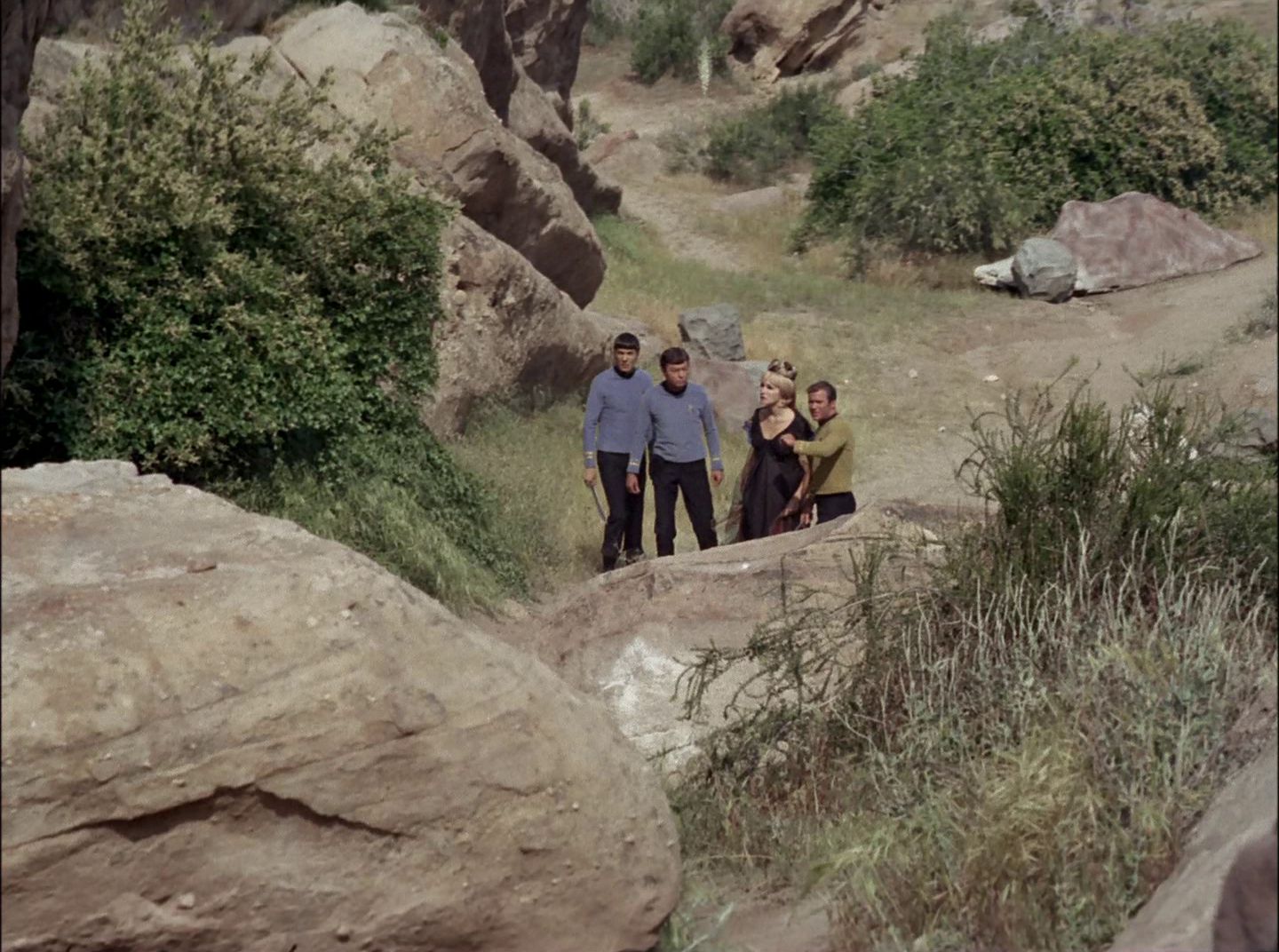 extant_StarTrek_2x11-FridaysChild_1630.jpg