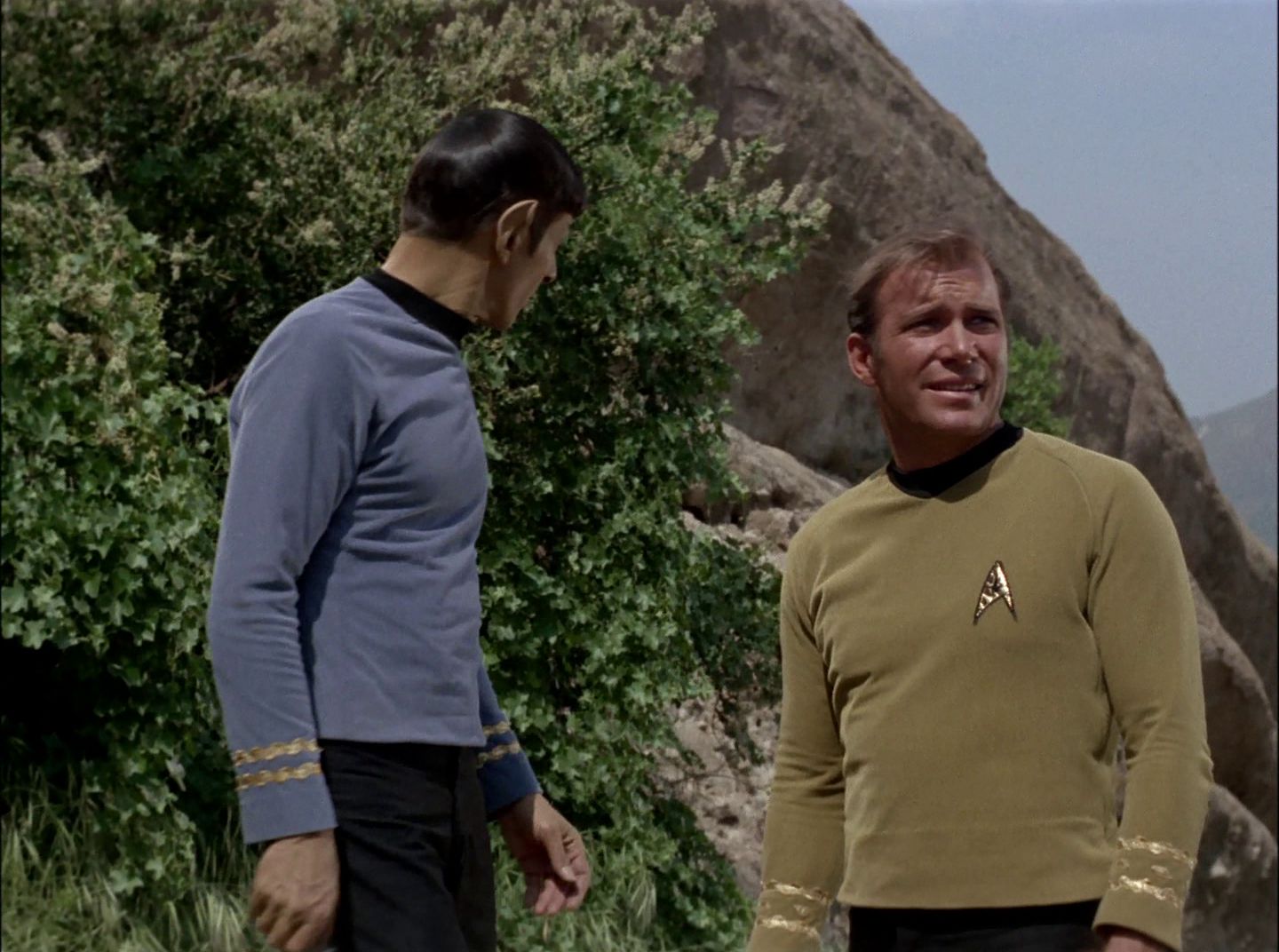 extant_StarTrek_2x11-FridaysChild_1645.jpg