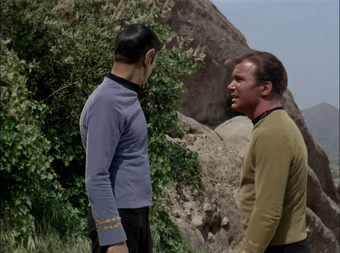 extant_StarTrek_2x11-FridaysChild_1650.jpg