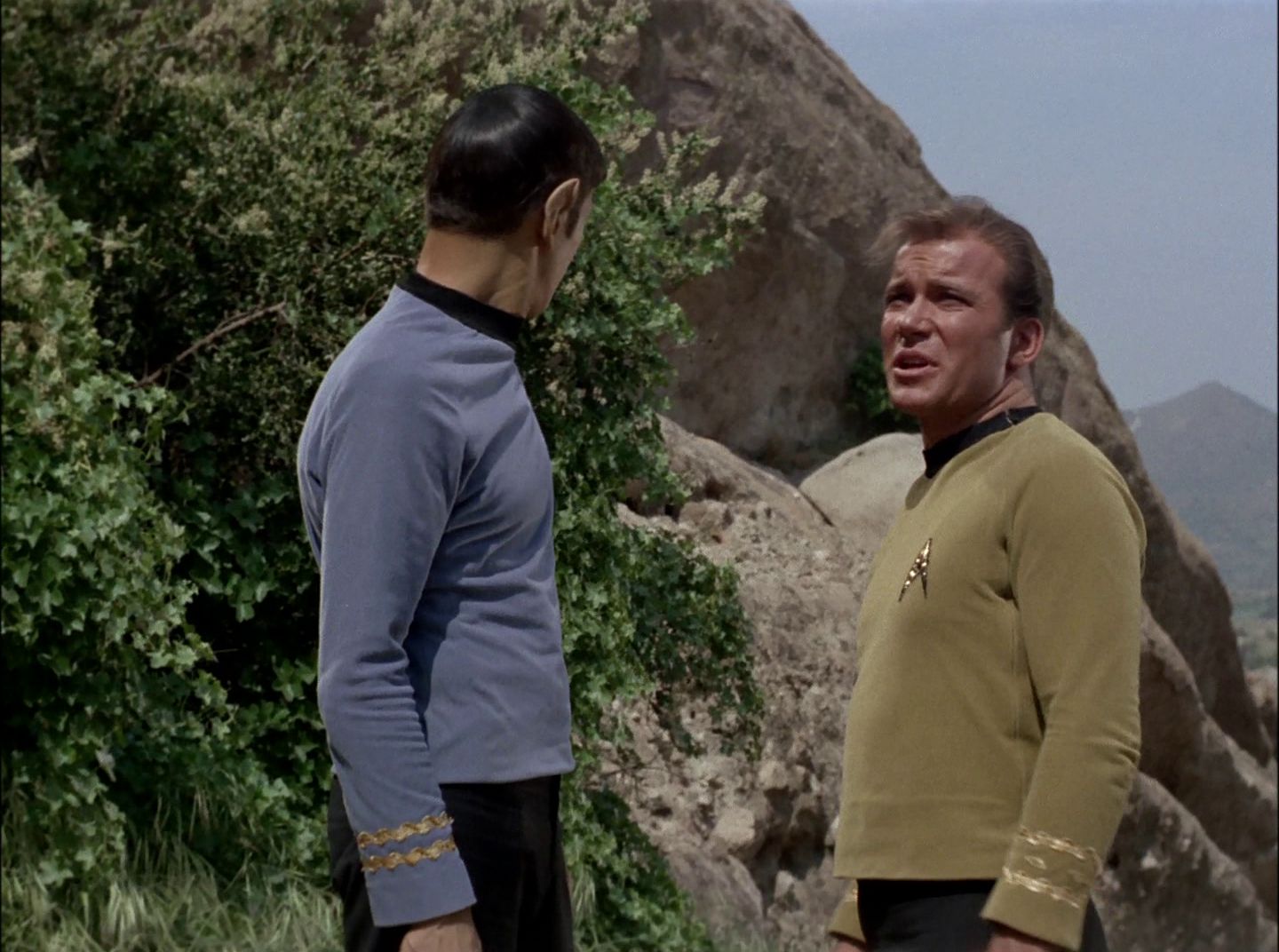 extant_StarTrek_2x11-FridaysChild_1651.jpg