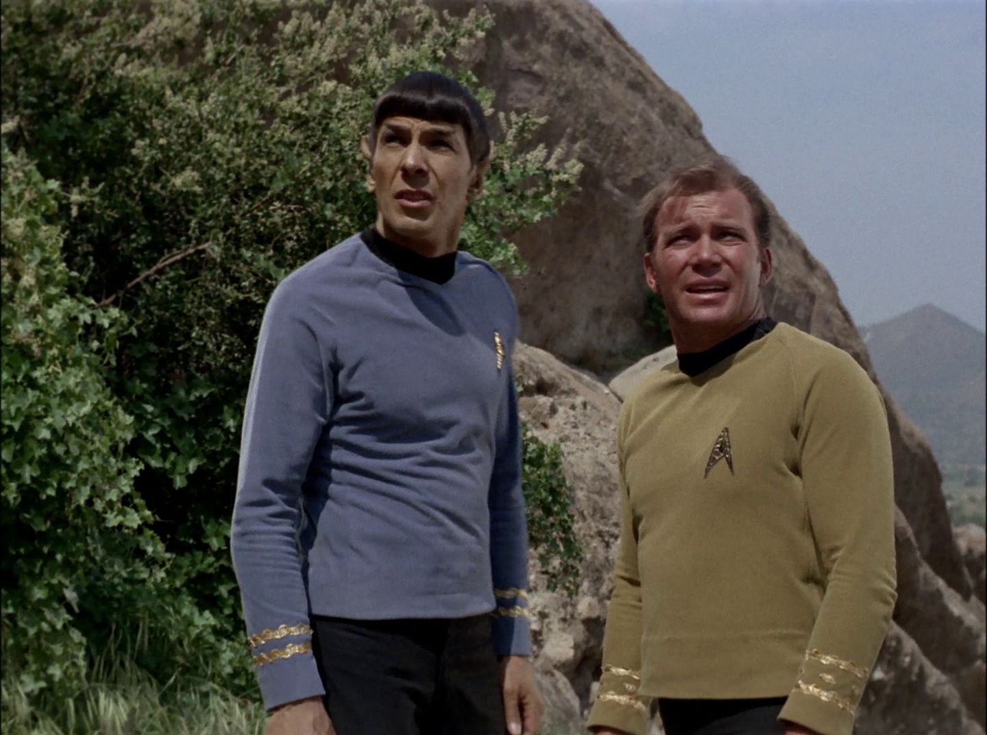 extant_StarTrek_2x11-FridaysChild_1653.jpg