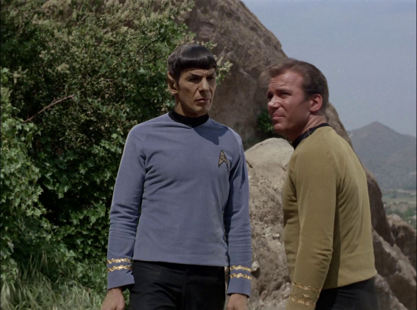 extant_StarTrek_2x11-FridaysChild_1669.jpg