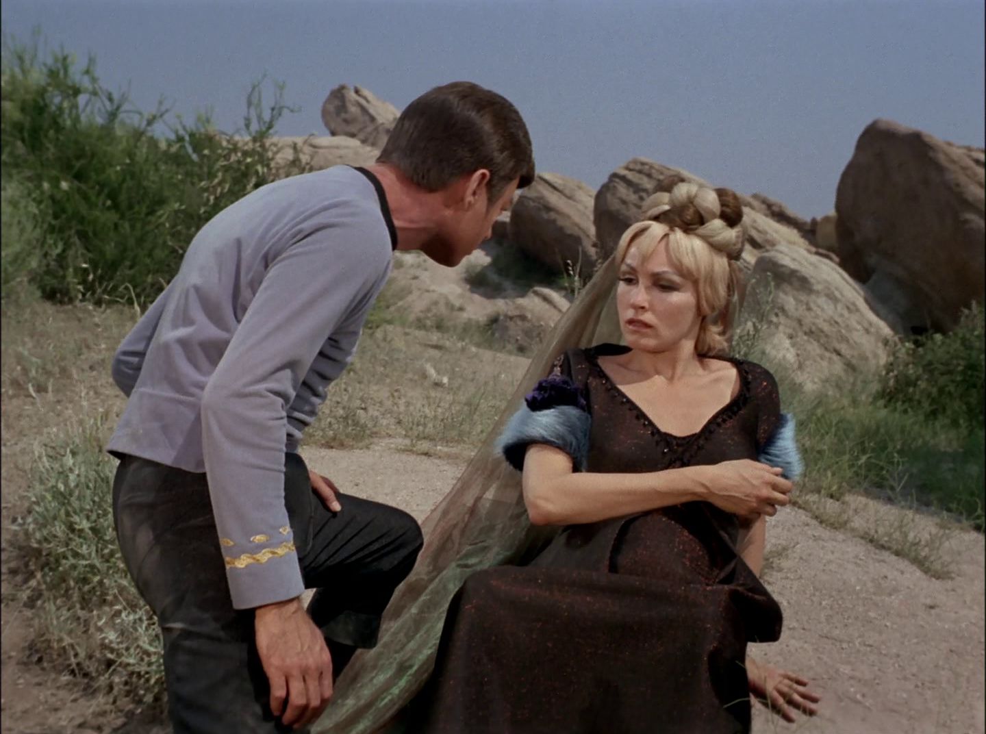 extant_StarTrek_2x11-FridaysChild_1693.jpg