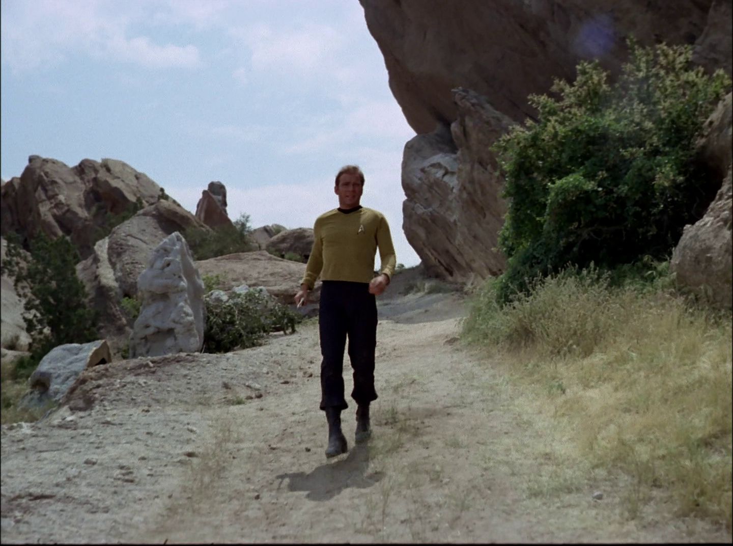 extant_StarTrek_2x11-FridaysChild_1713.jpg