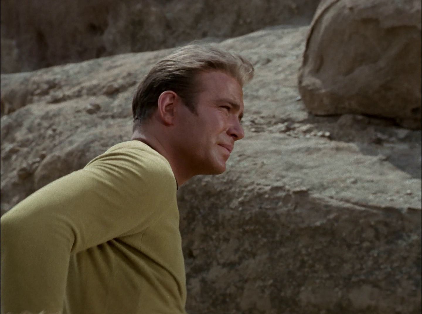 extant_StarTrek_2x11-FridaysChild_1735.jpg