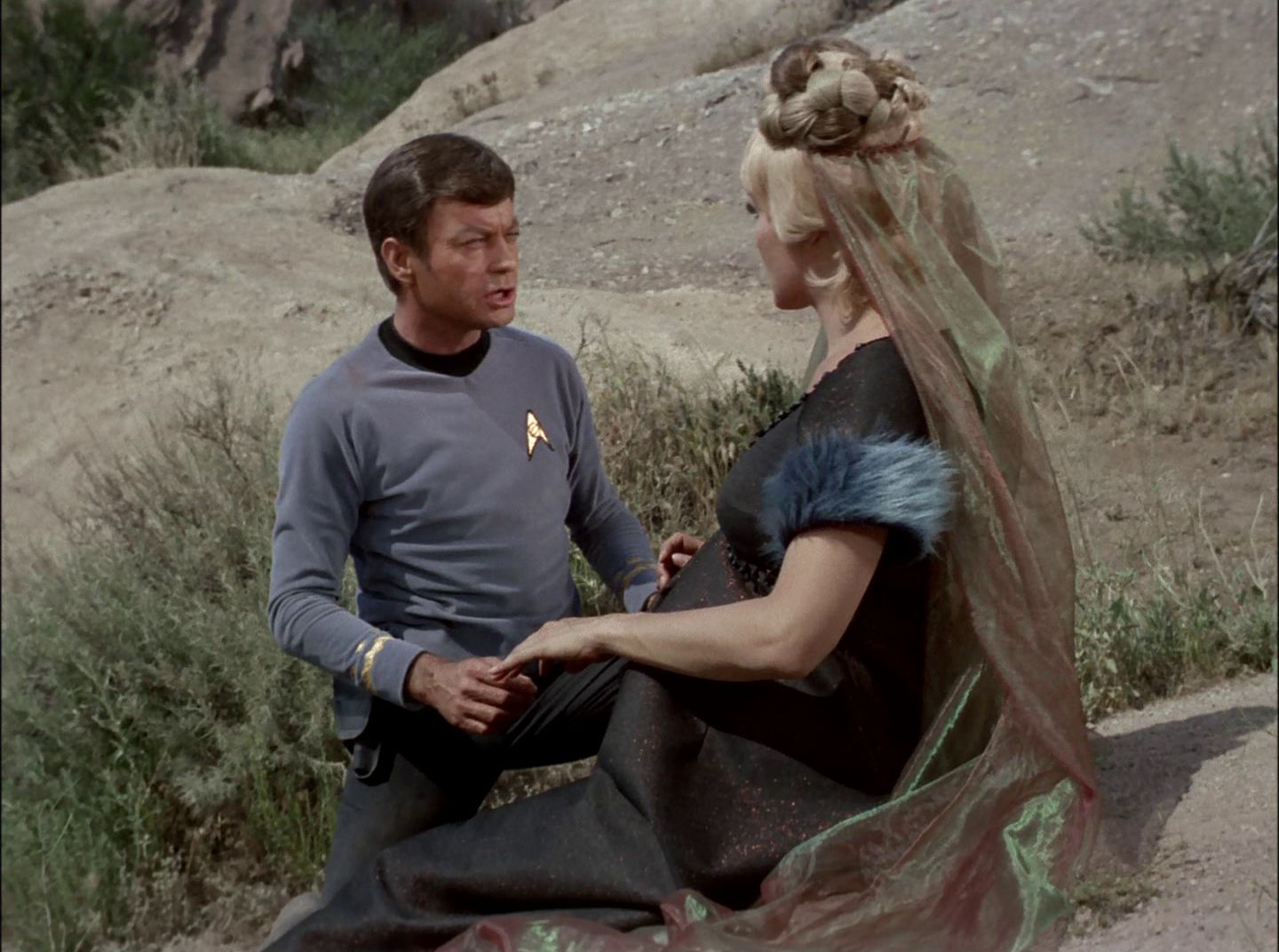 extant_StarTrek_2x11-FridaysChild_1751.jpg