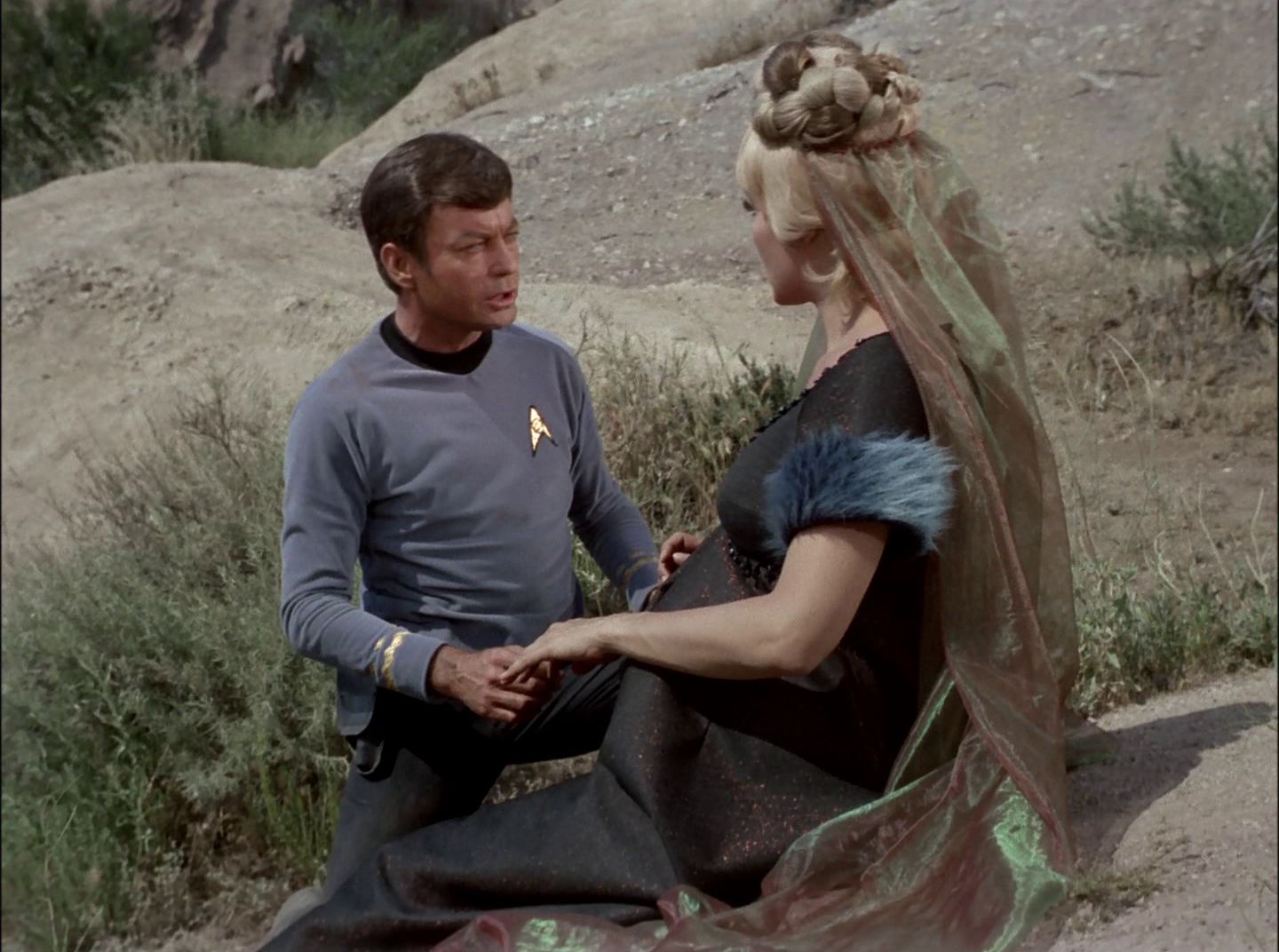 extant_StarTrek_2x11-FridaysChild_1754.jpg