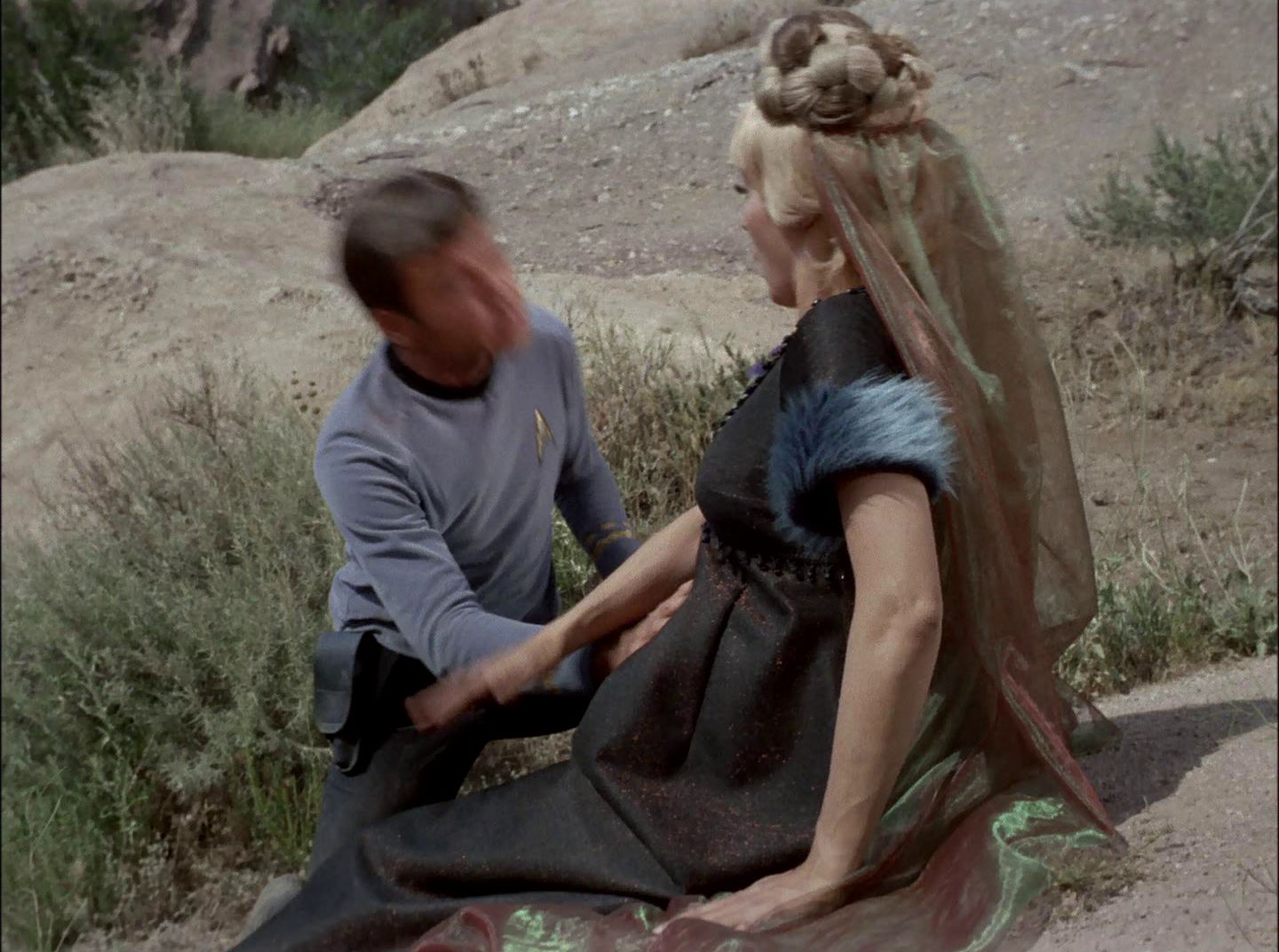 extant_StarTrek_2x11-FridaysChild_1758.jpg
