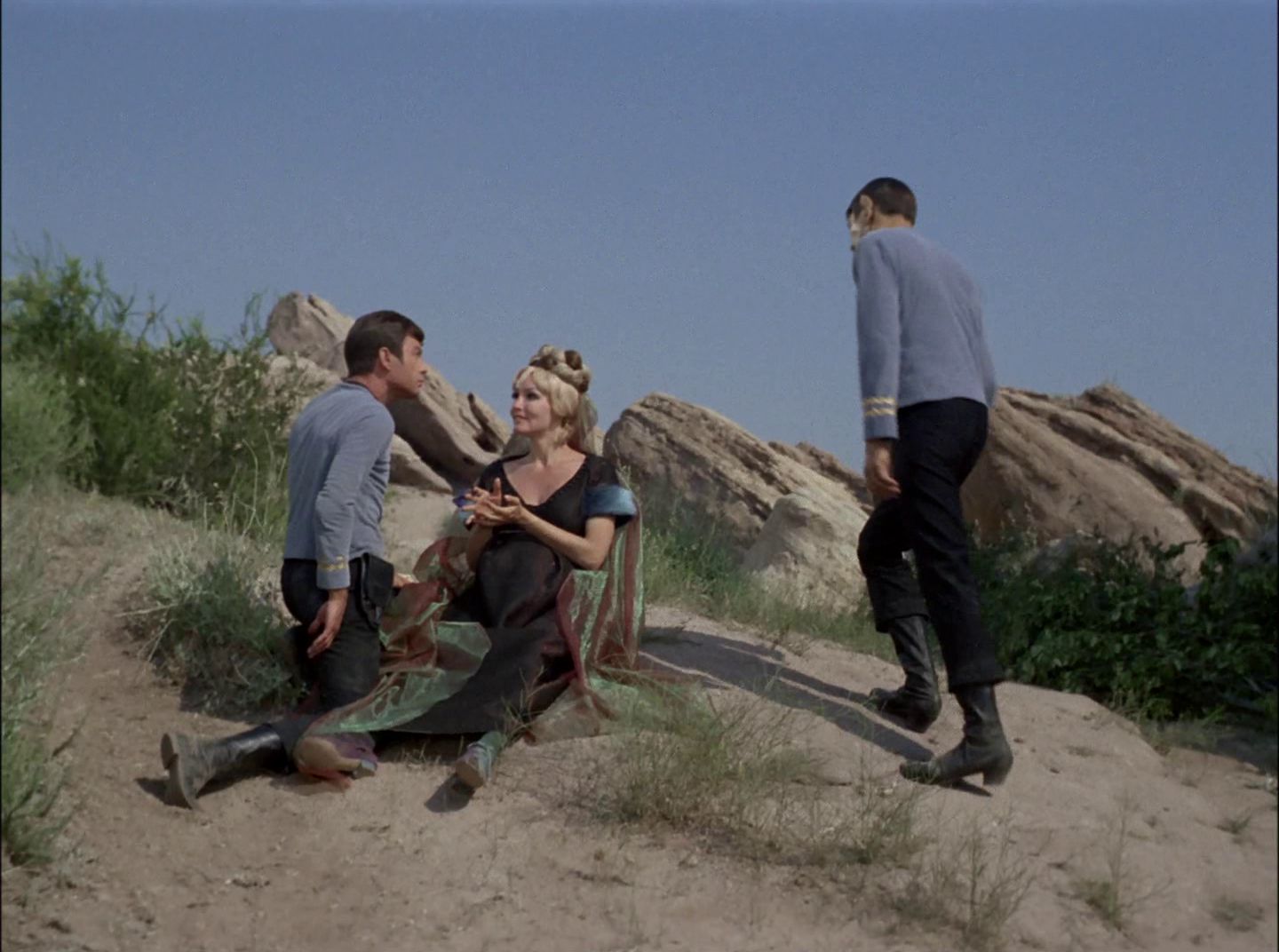 extant_StarTrek_2x11-FridaysChild_1816.jpg