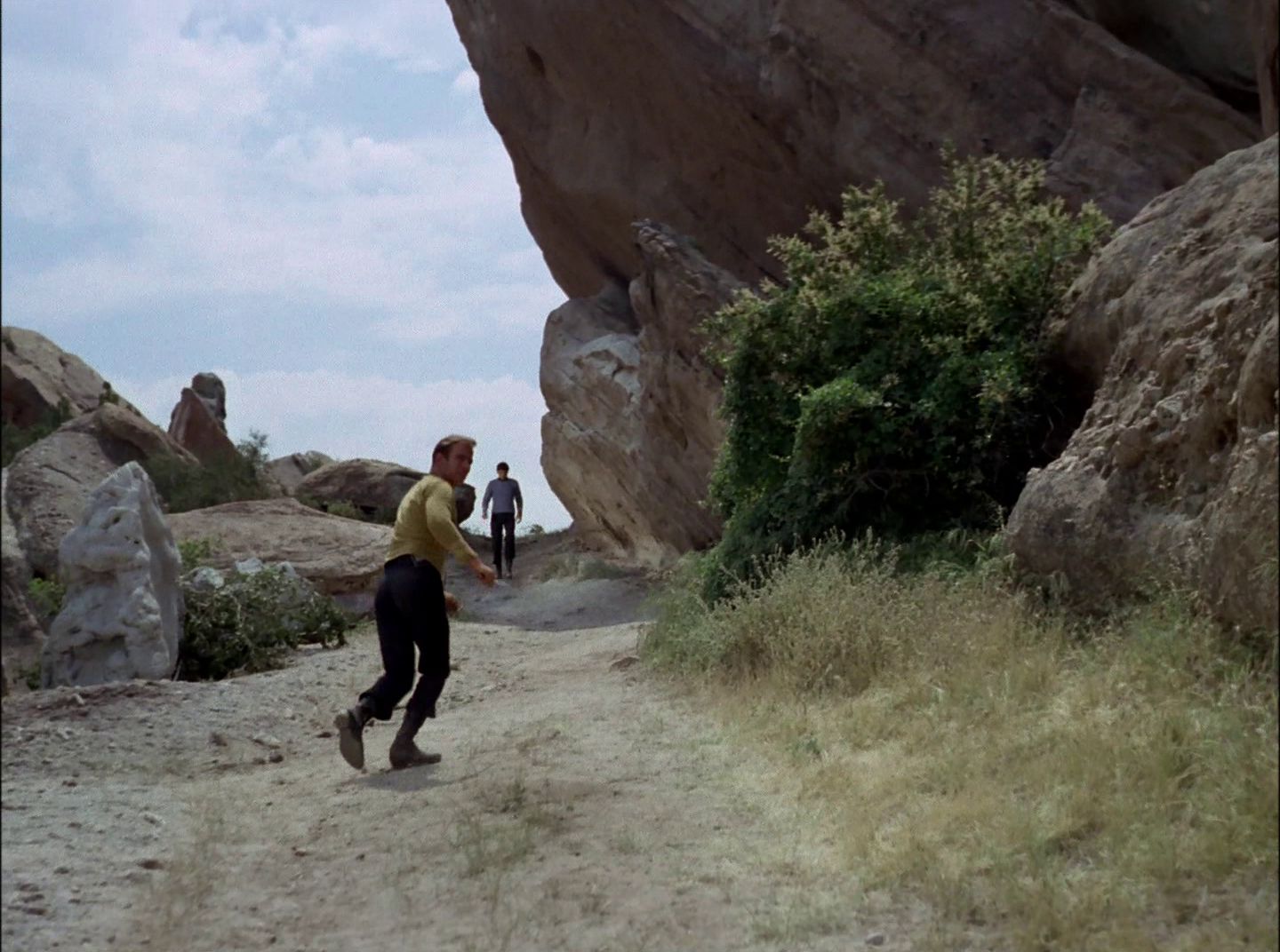 extant_StarTrek_2x11-FridaysChild_1823.jpg