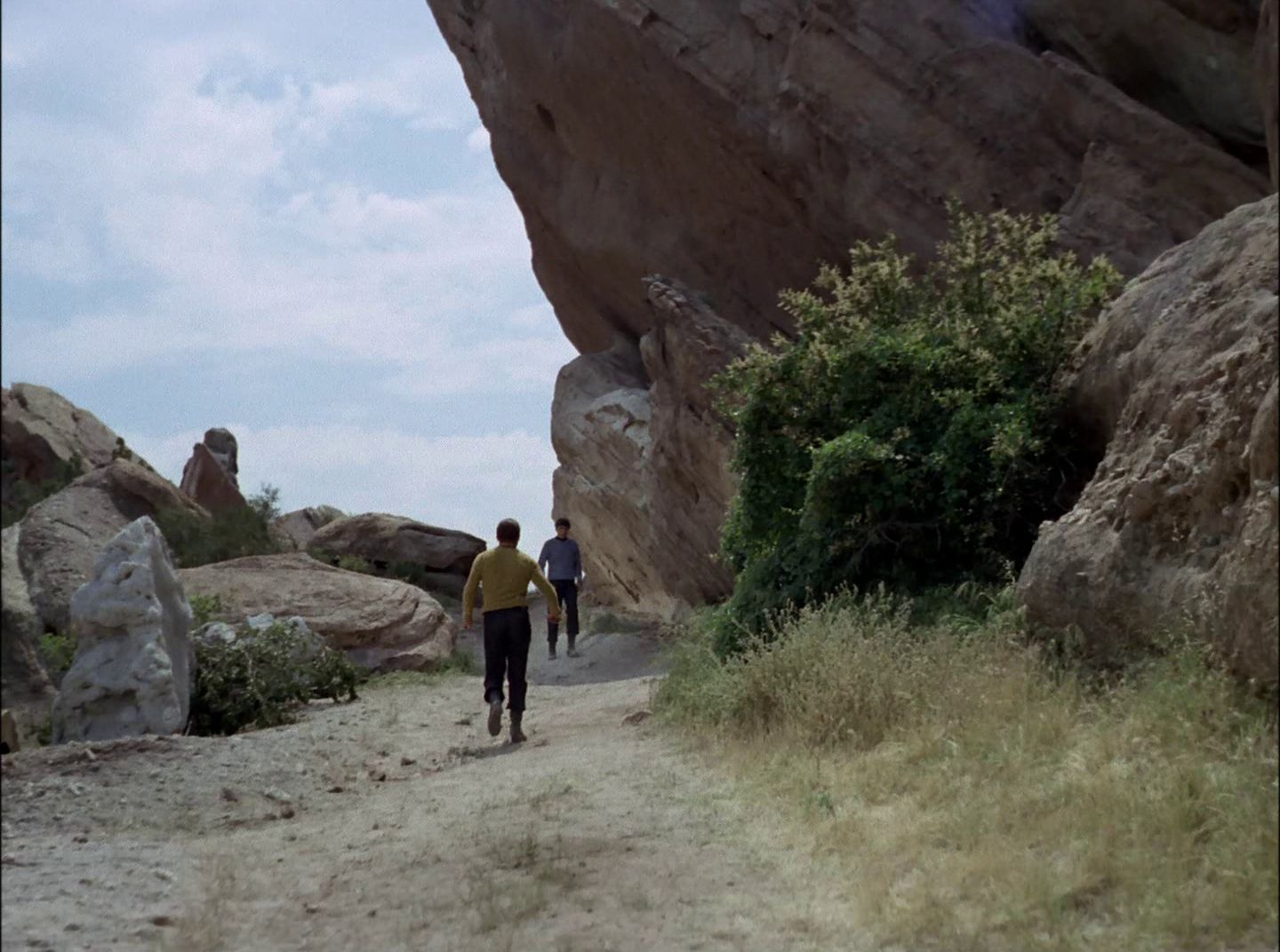 extant_StarTrek_2x11-FridaysChild_1826.jpg