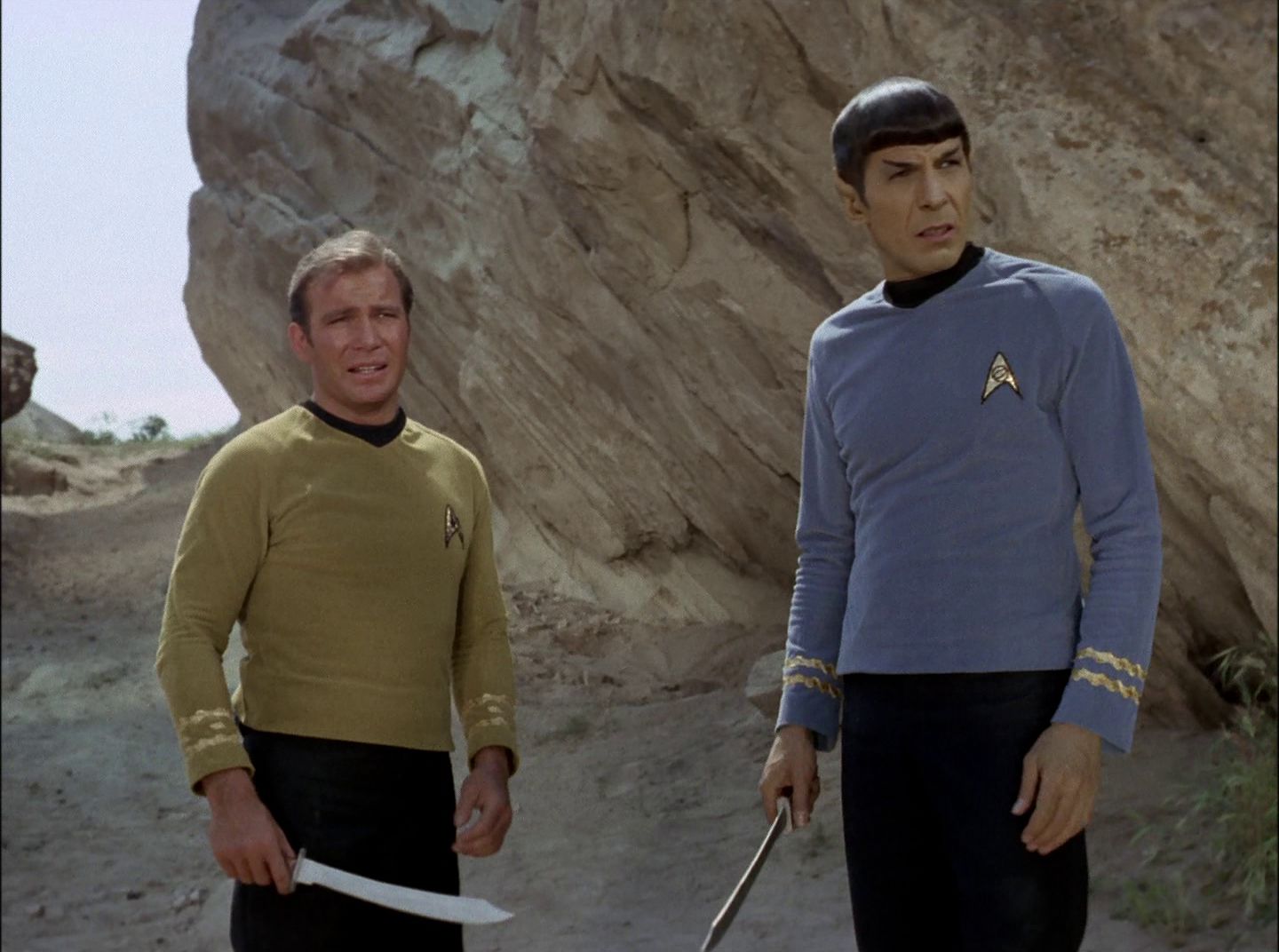 extant_StarTrek_2x11-FridaysChild_1830.jpg