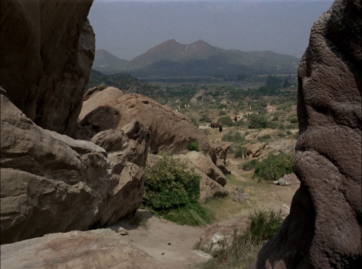 extant_StarTrek_2x11-FridaysChild_1831.jpg
