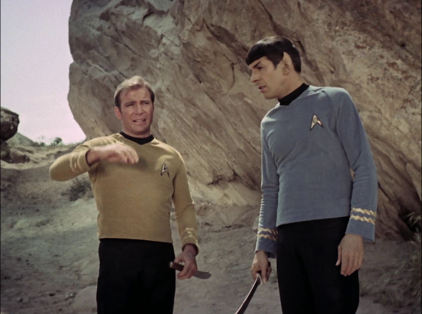 extant_StarTrek_2x11-FridaysChild_1835.jpg