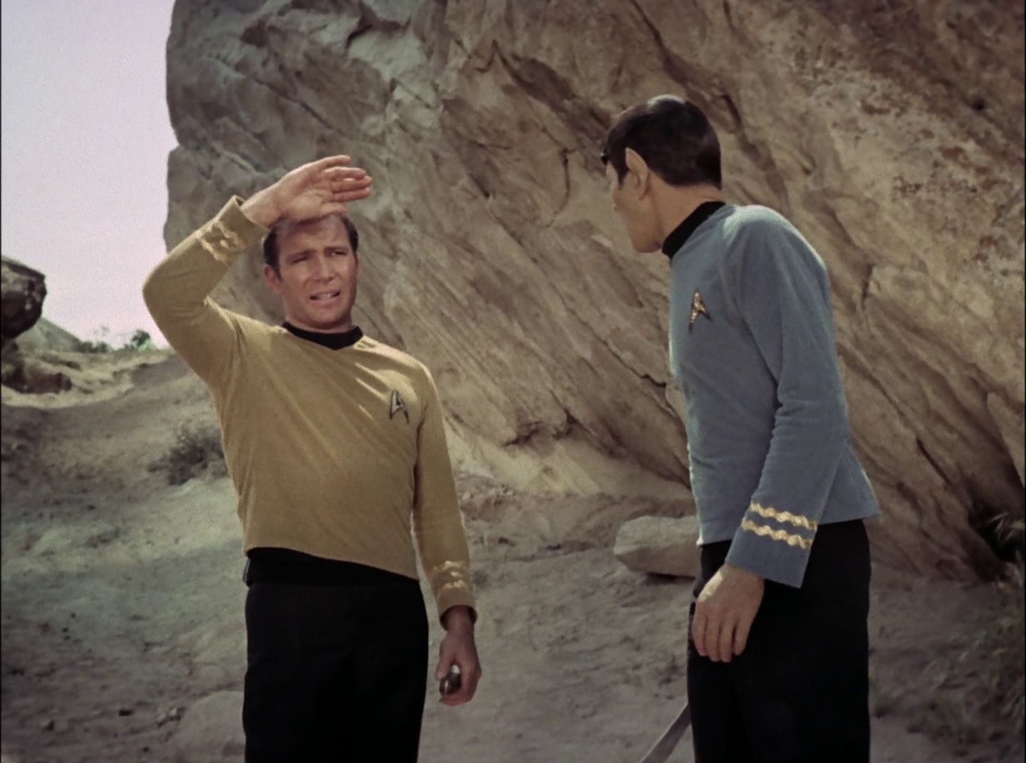 extant_StarTrek_2x11-FridaysChild_1836.jpg