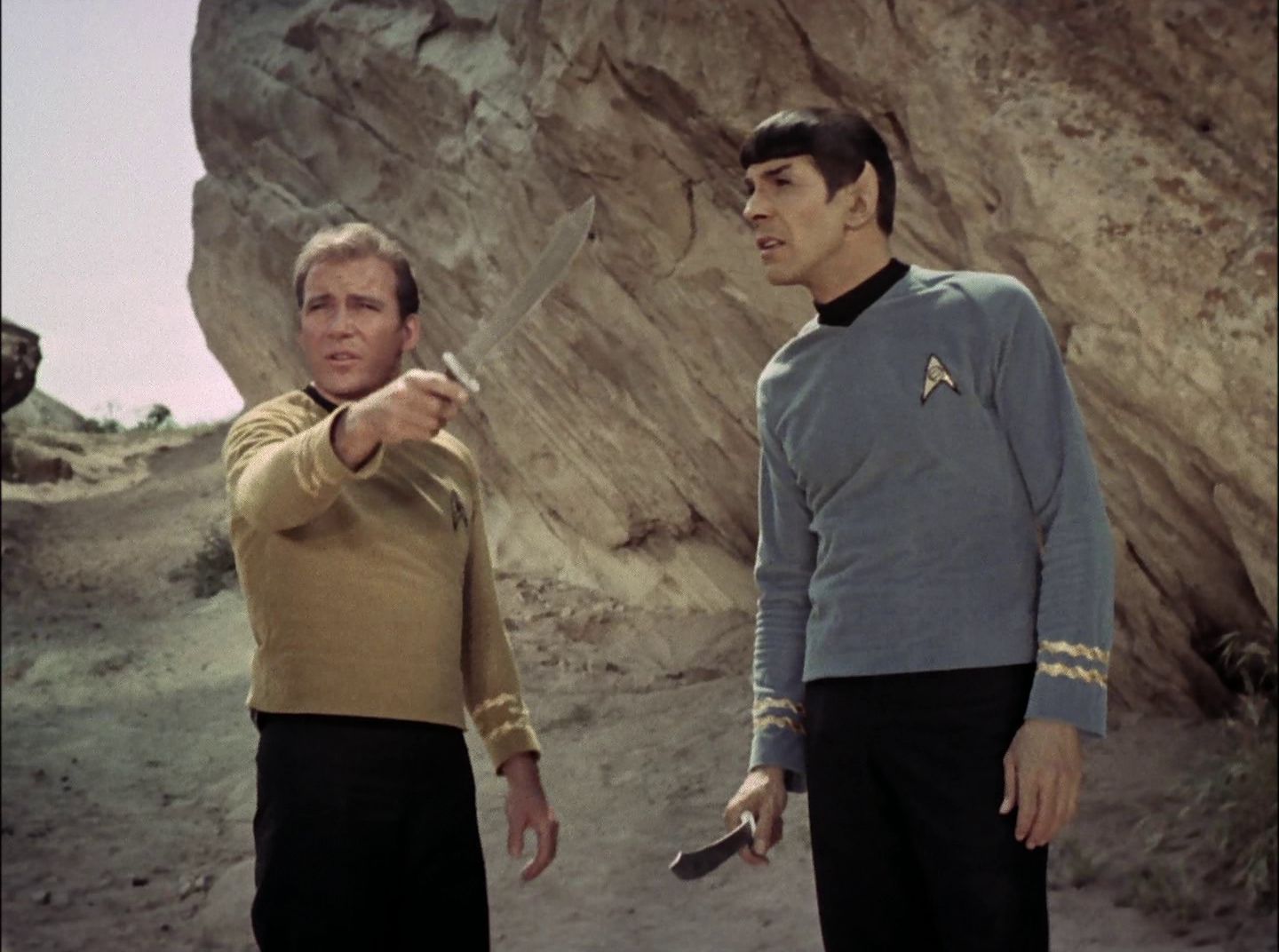 extant_StarTrek_2x11-FridaysChild_1842.jpg