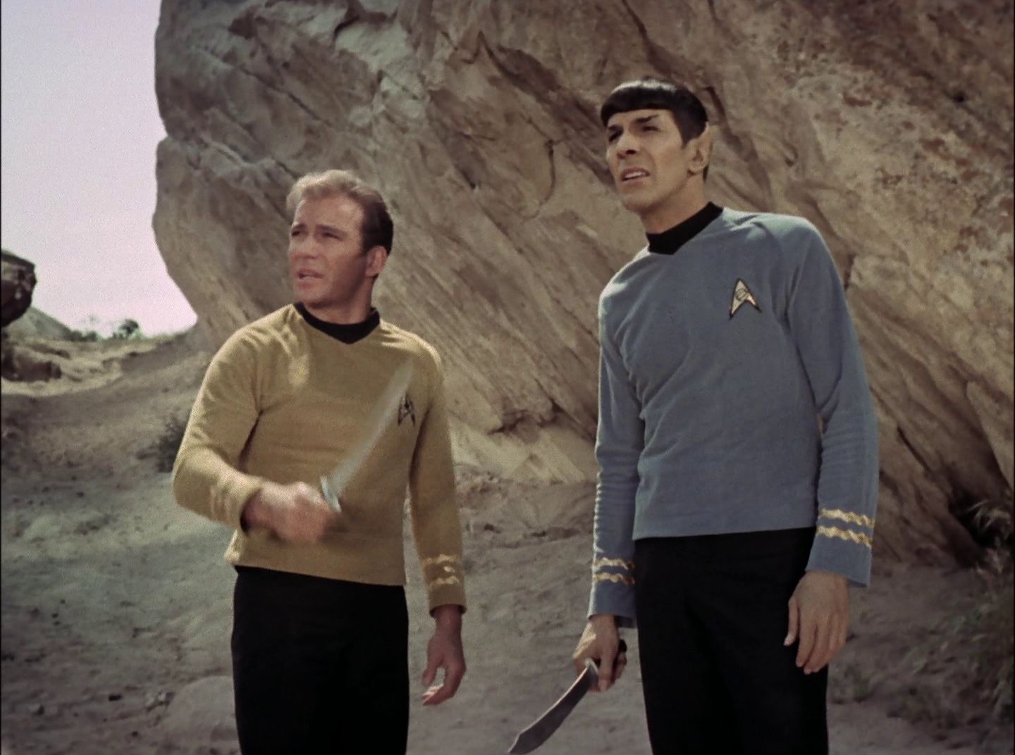 extant_StarTrek_2x11-FridaysChild_1844.jpg