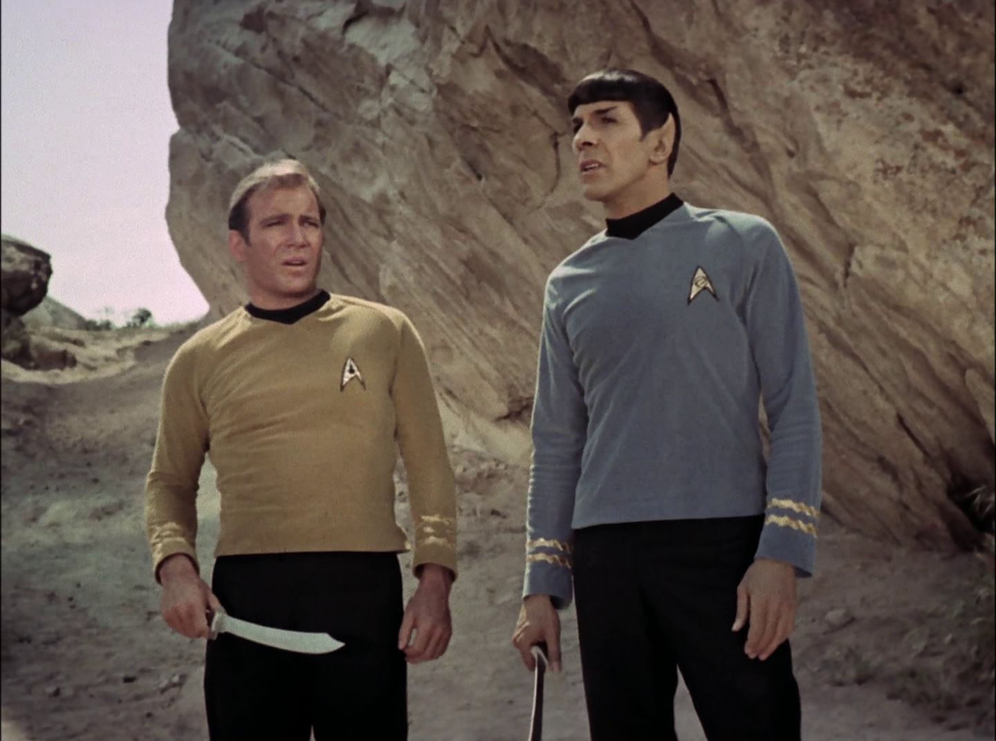 extant_StarTrek_2x11-FridaysChild_1856.jpg