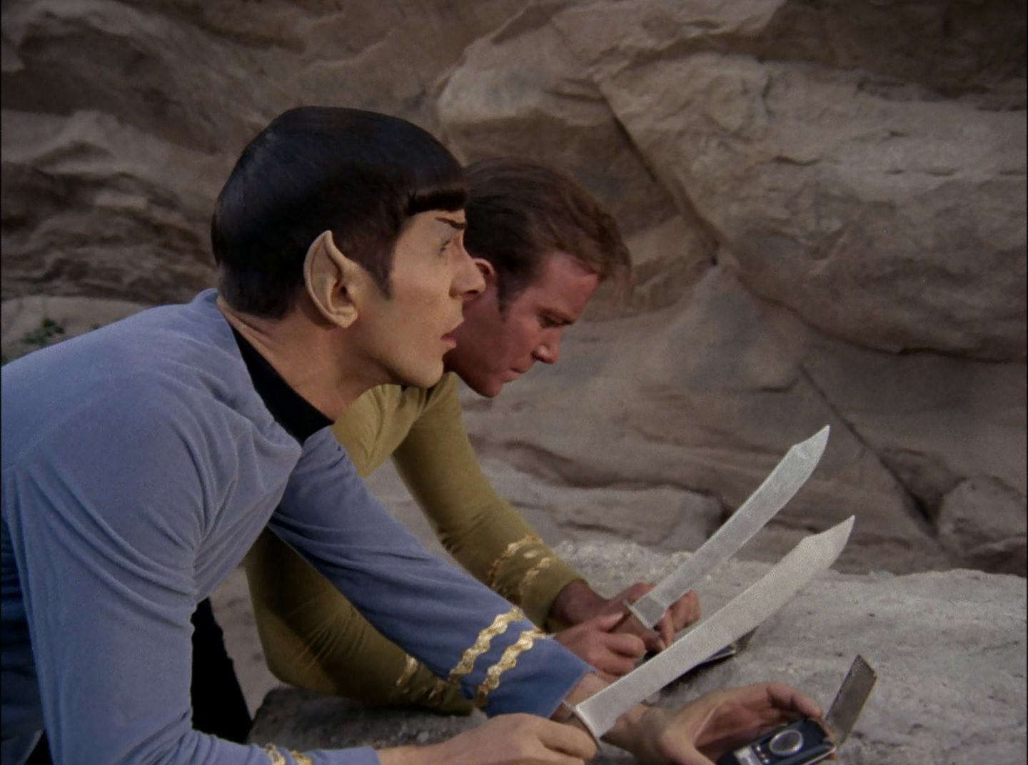 extant_StarTrek_2x11-FridaysChild_1901.jpg