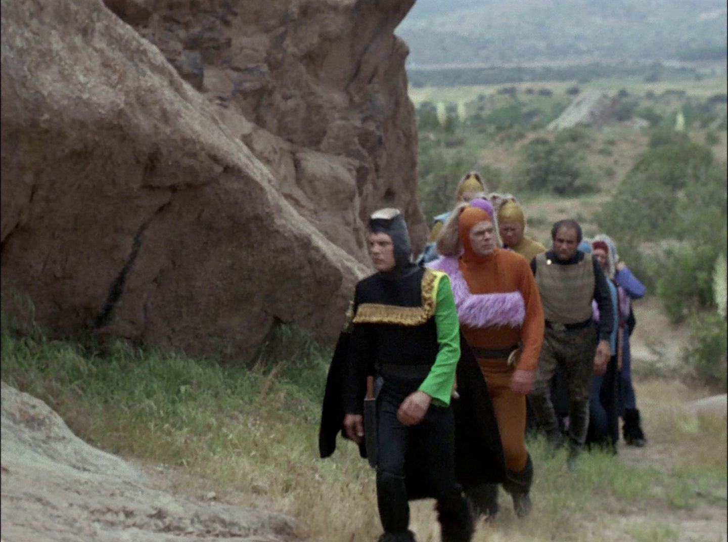 extant_StarTrek_2x11-FridaysChild_1913.jpg