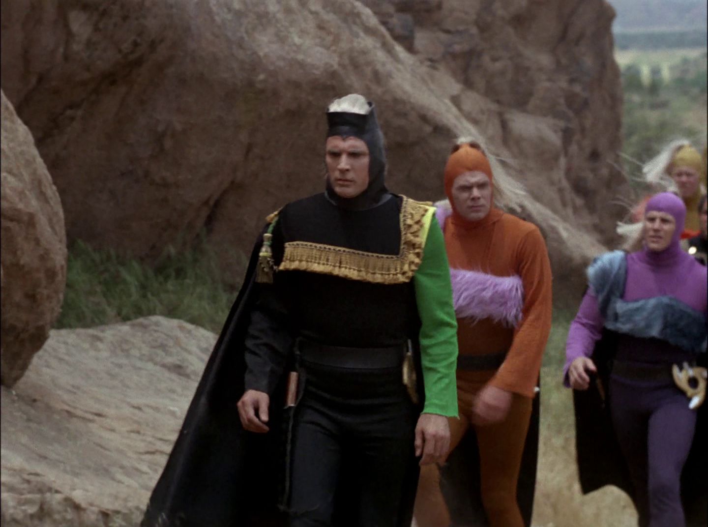 extant_StarTrek_2x11-FridaysChild_1919.jpg