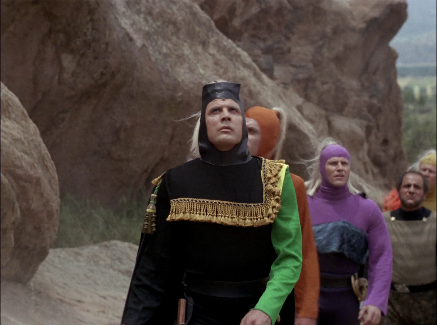 extant_StarTrek_2x11-FridaysChild_1922.jpg