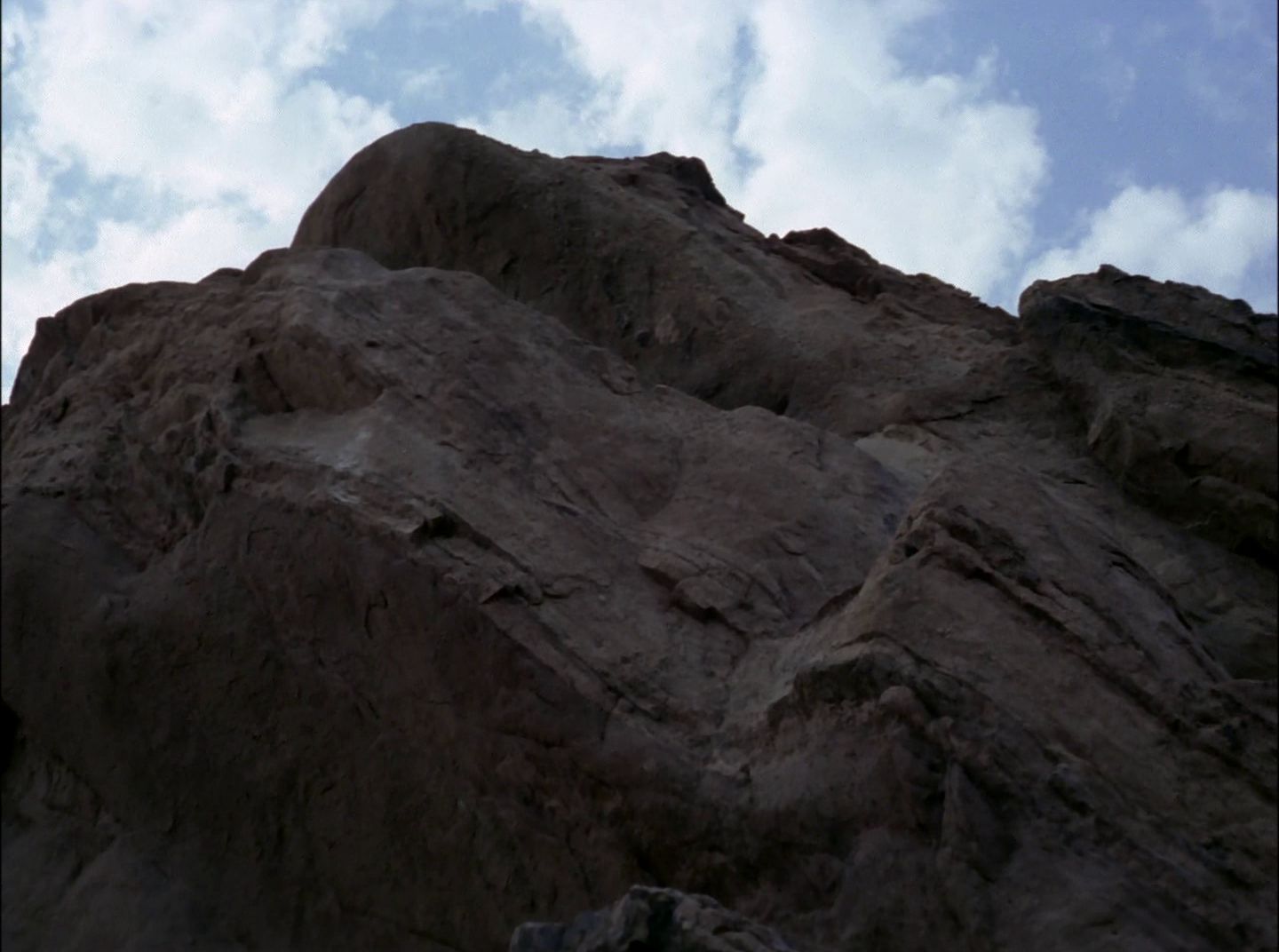 extant_StarTrek_2x11-FridaysChild_1943.jpg
