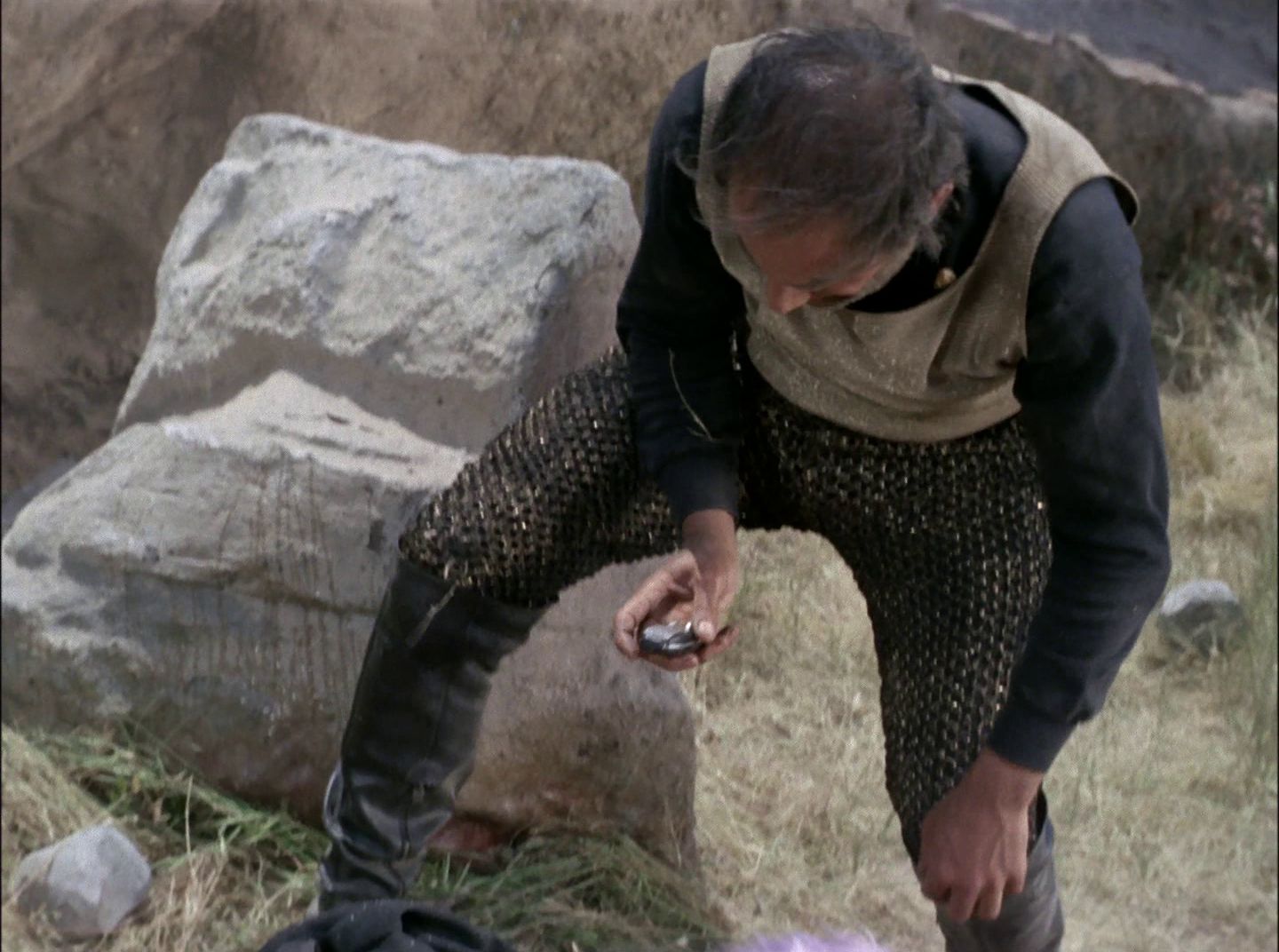 extant_StarTrek_2x11-FridaysChild_2001.jpg