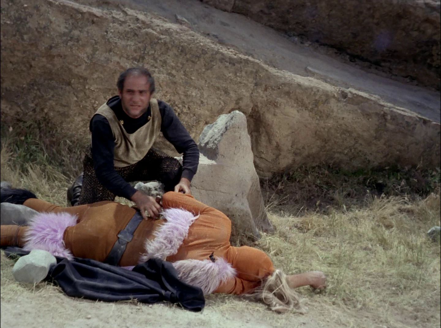 extant_StarTrek_2x11-FridaysChild_2010.jpg