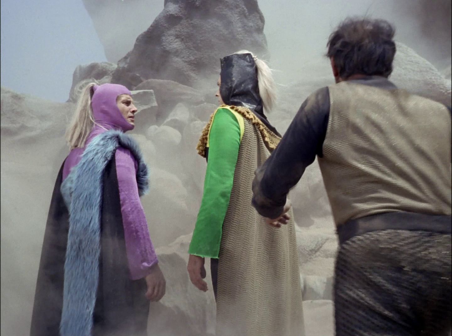 extant_StarTrek_2x11-FridaysChild_2014.jpg