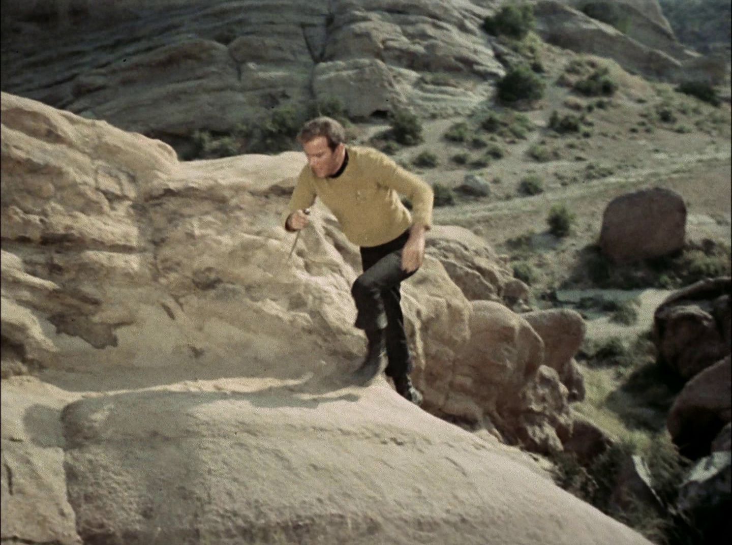 extant_StarTrek_2x11-FridaysChild_2076.jpg