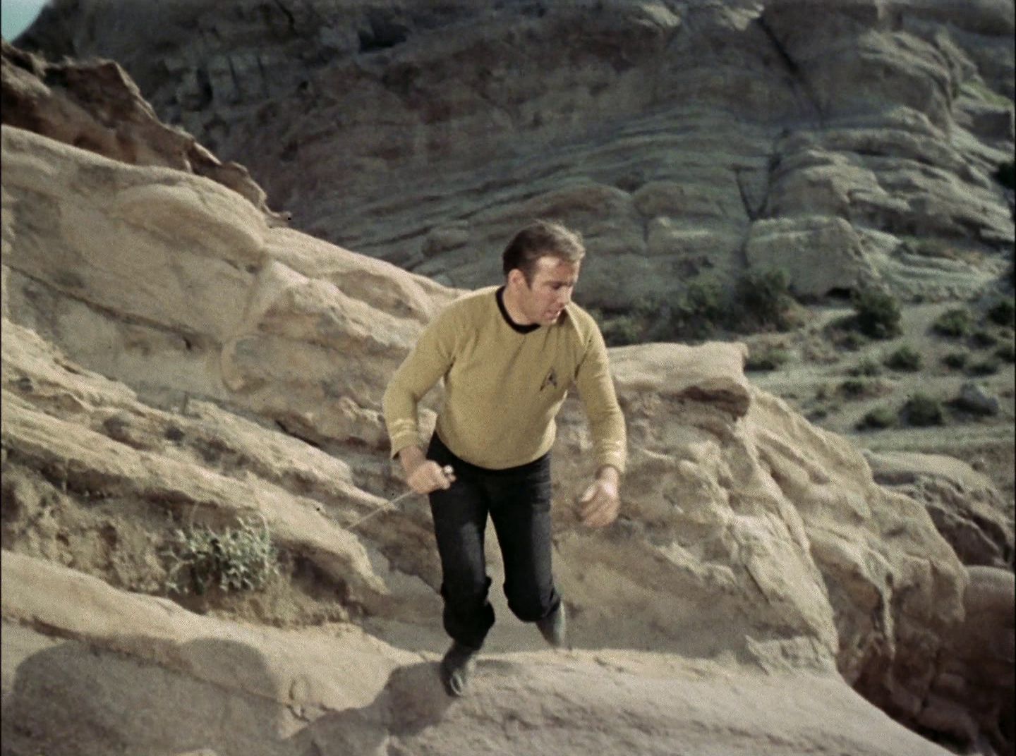 extant_StarTrek_2x11-FridaysChild_2086.jpg