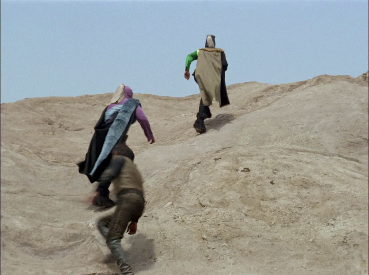 extant_StarTrek_2x11-FridaysChild_2101.jpg