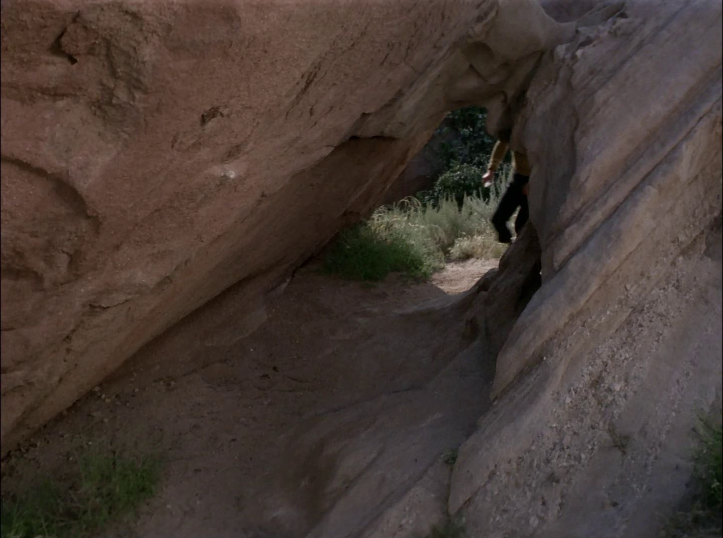 extant_StarTrek_2x11-FridaysChild_2103.jpg