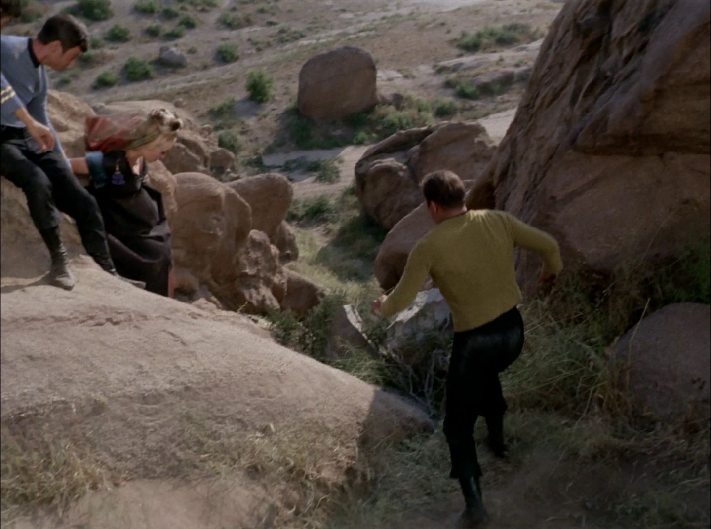 extant_StarTrek_2x11-FridaysChild_2110.jpg