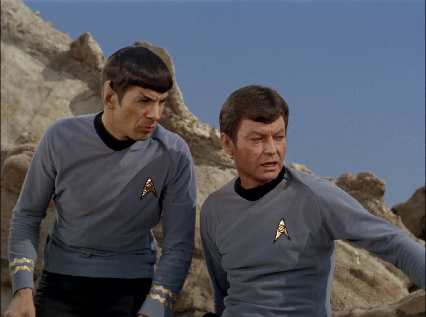 extant_StarTrek_2x11-FridaysChild_2127.jpg