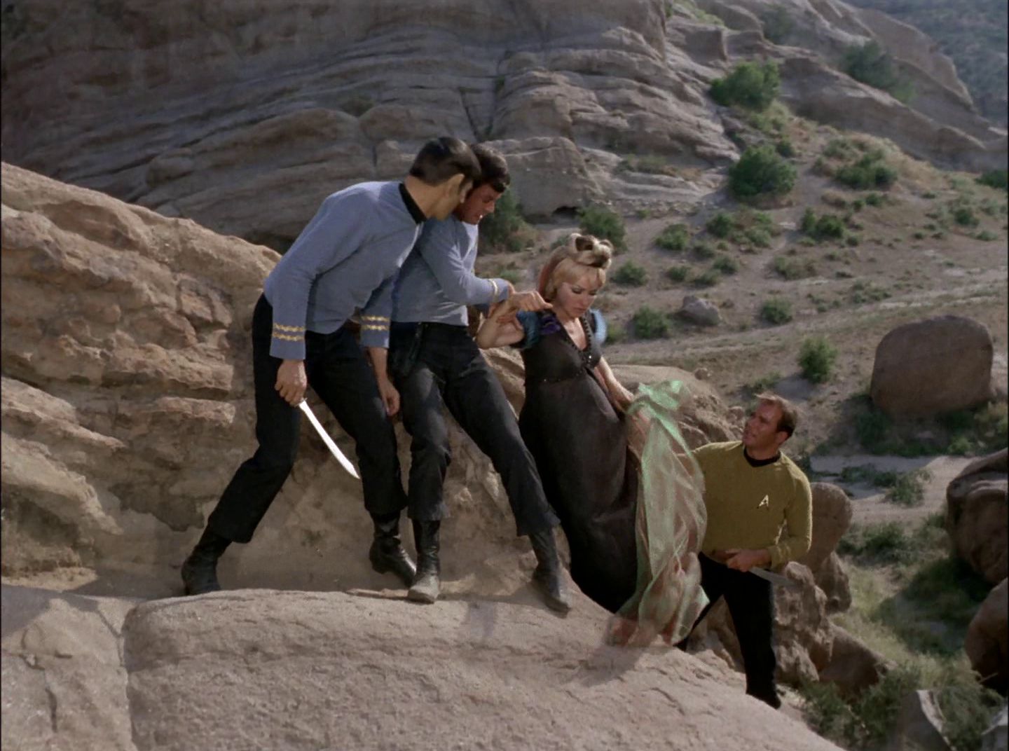 extant_StarTrek_2x11-FridaysChild_2133.jpg